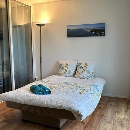 Bright Near And Center דירה ארסשון