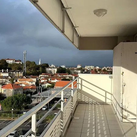 Bright Near And Center * ארסשון